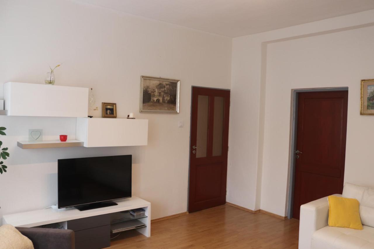 Apartman 825 ياخيموف المظهر الخارجي الصورة